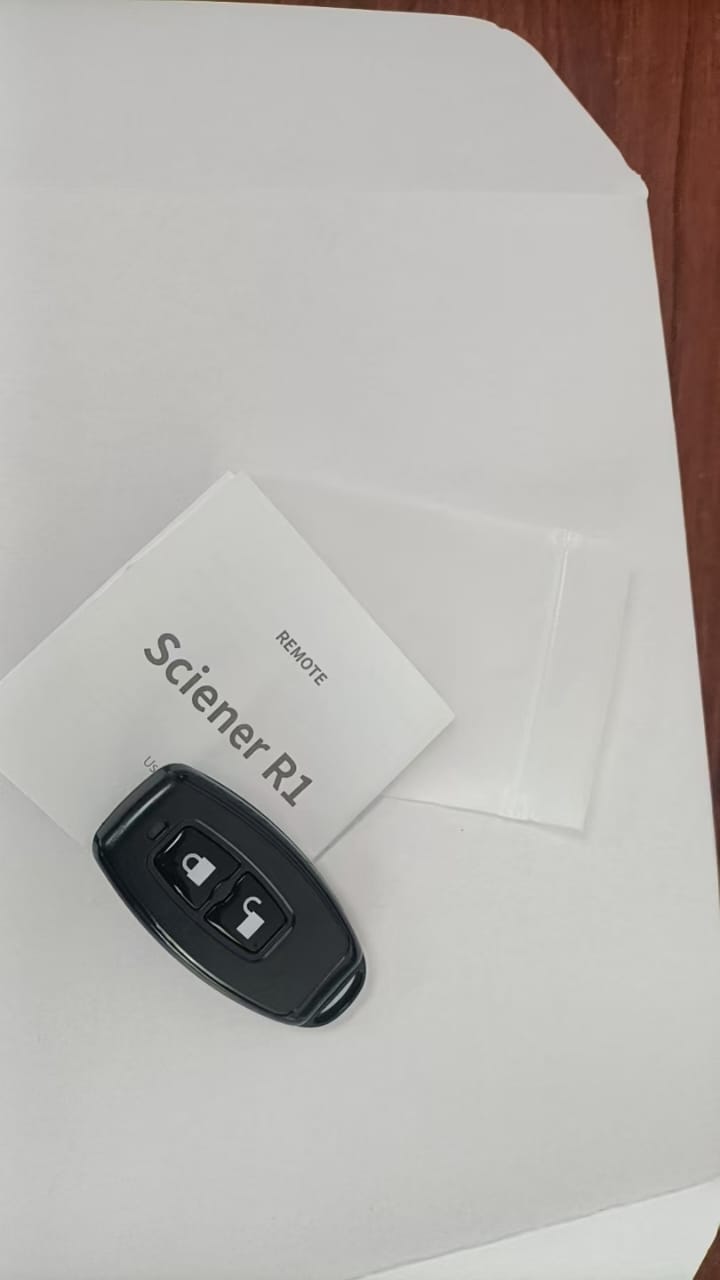 Smart TTLock Bluetooth Remote | Wireless Keyless Entry for TT Lock Smart Locks | Lock & Unlock Door via Bluetooth | No Hub Required | Portable Remote for Home, Office, Airbnb & Hotels