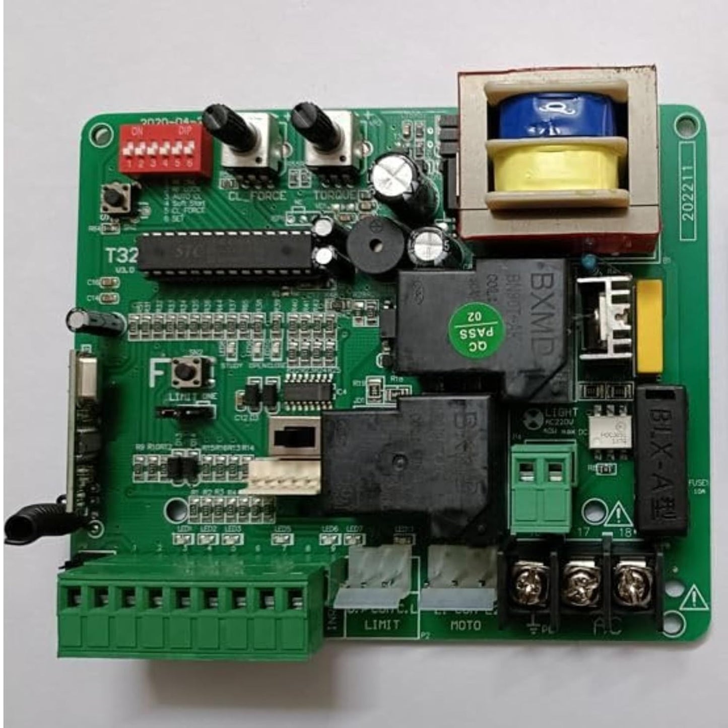 Combo-CN87 CB-SGM Control Board AC Sliding Gate Motor with 2 remotes